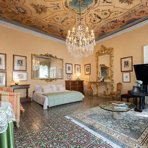 Dimora Leone Apartment Lucca
